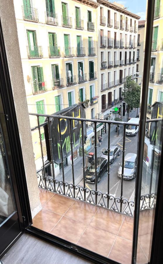 فندق Casa De Huespedes Mi Lla مدريد المظهر الخارجي الصورة